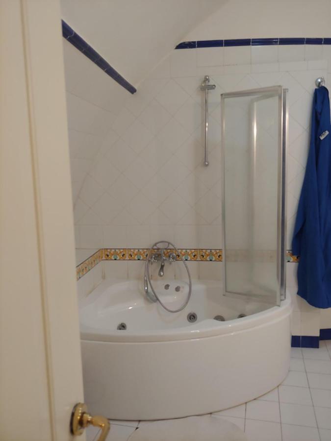 La Casa Di Francesca Otel Napoli Dış mekan fotoğraf
